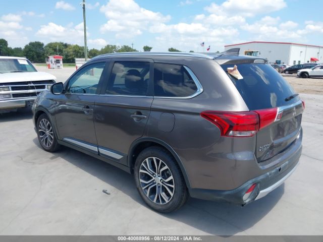 JA4AD3A38JZ015470 Mitsubishi Outlander Sel