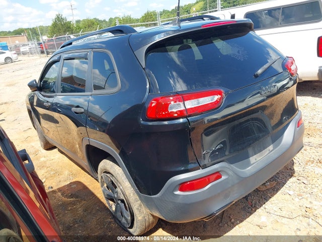 1C4PJMASXHW567117 Jeep Cherokee Altitude 4x4