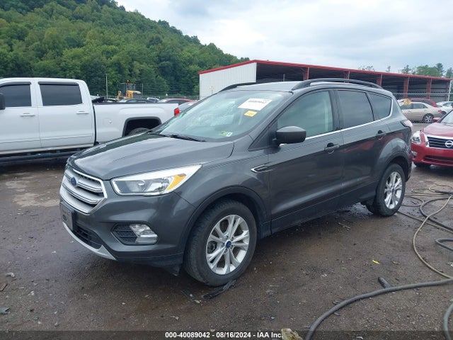 Ford ESCAPE SE 2018 1FMCU9G95JUC41584 Image 2