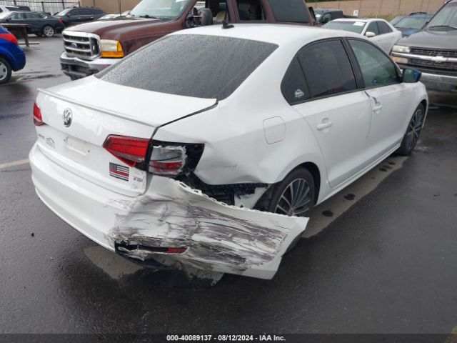 3VWD17AJ0HM392708 Volkswagen Jetta 1.8t Sport