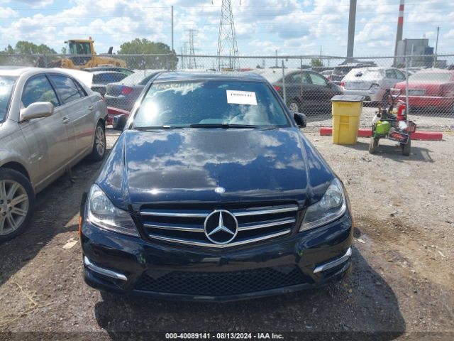 WDDGF8AB4ER324363 Mercedes-Benz C 300 Luxury 4matic/sport 4matic