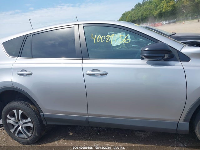 Toyota RAV4 LE 2018 2T3ZFREV2JW432956 Image 12