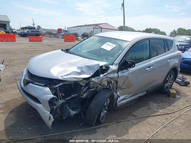 Toyota RAV4 LE 2018 2T3ZFREV2JW432956 Image 2