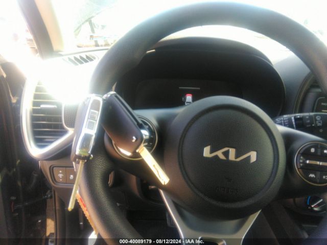 KNDJ23AU7R7227840 KIA SOUL LX