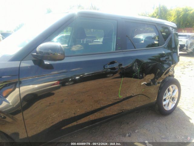 KNDJ23AU7R7227840 KIA SOUL LX