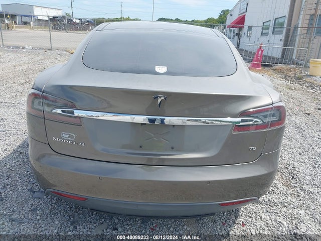 Tesla Model S 60/70/75/85 2016 5YJSA1E1XGF133938 Image 16