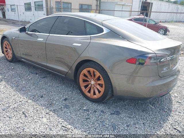 Tesla Model S 60/70/75/85 2016 5YJSA1E1XGF133938 Image 3
