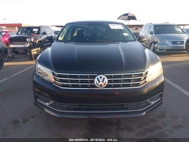 1VWBT7A37GC052944 Volkswagen Passat 1.8t Se