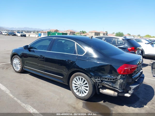 1VWBT7A37GC052944 Volkswagen Passat 1.8t Se