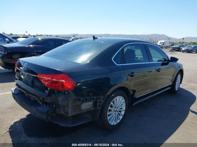 1VWBT7A37GC052944 Volkswagen Passat 1.8t Se