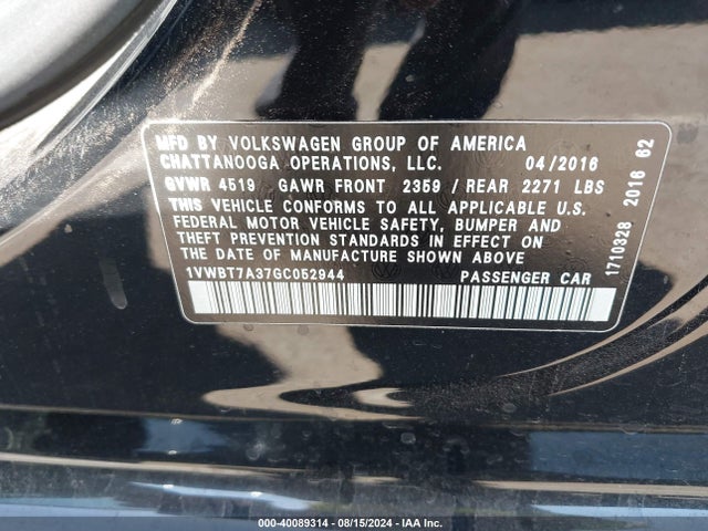 1VWBT7A37GC052944 Volkswagen Passat 1.8t Se