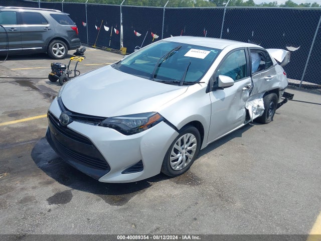 Toyota COROLLA LE 2019 2T1BURHE6KC196178 Image 2