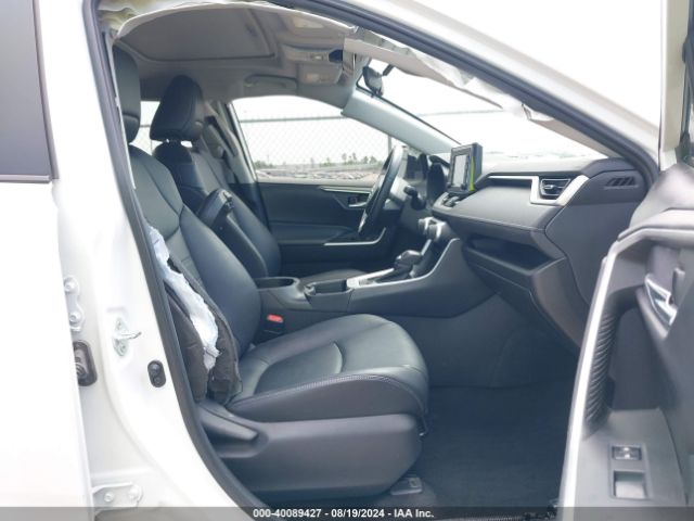 2T3C1RFV2MW117176 Toyota Rav4 Xle Premium