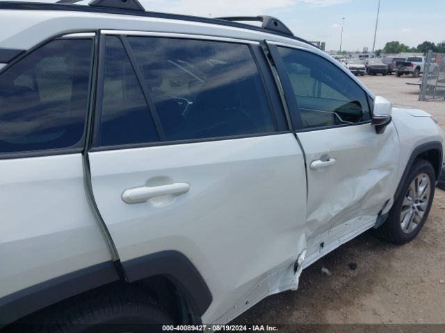 2T3C1RFV2MW117176 Toyota Rav4 Xle Premium