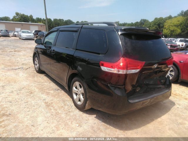 2011 TOYOTA SIENNA 5TDKK3DC4BS077320 Photo 2
