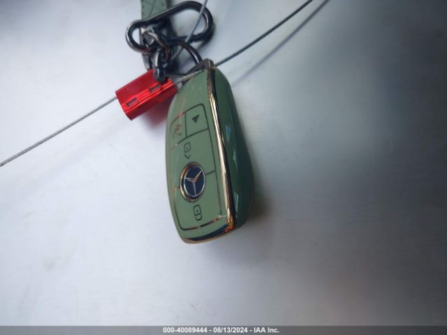 W1KWJ8DB8LF983163 Mercedes-Benz C 300