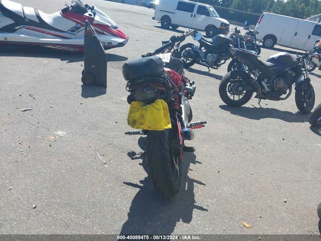 40089475 :رقم المزاد ، JKAEXEA196A011954 vin ، 2006 Kawasaki Ex650 A6f مزاد بيع