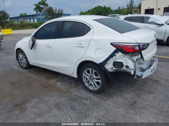 3MYDLBZV1GY128266 Scion IA