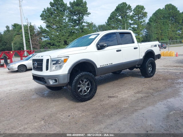 Nissan Titan Pro-4x 2018 1N6AA1E53JN510906 Image 2