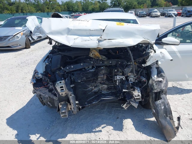 1C3CCCEG1FN512555 Chrysler 200 C