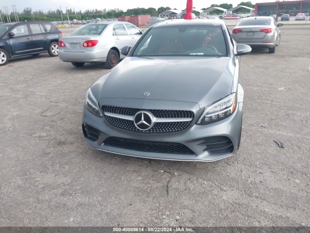 W1KWF8DB1MR652197 Mercedes-Benz C 300 Sedan
