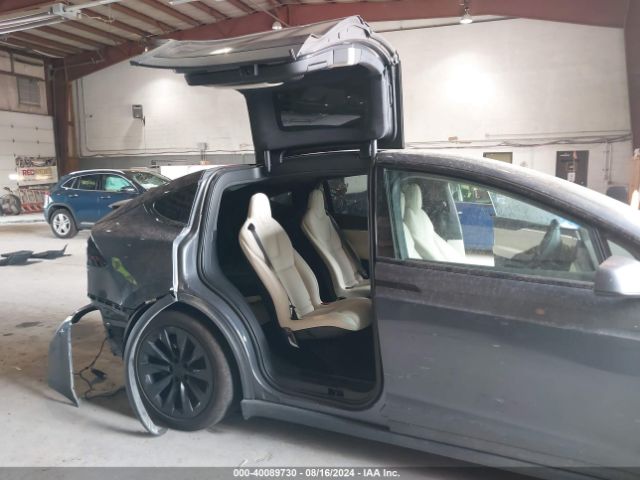 7SAXCBE62NF346335 Tesla Model X Plaid Tri Motor All-wheel Drive