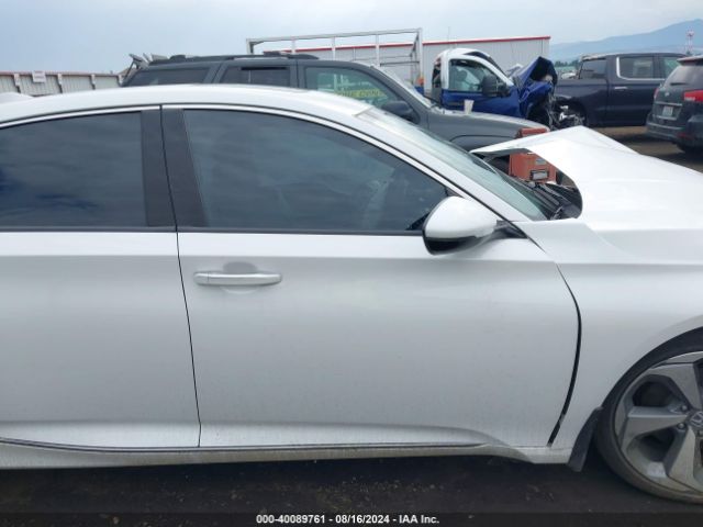 1HGCV2F90JA024263 Honda Accord Touring 2.0t