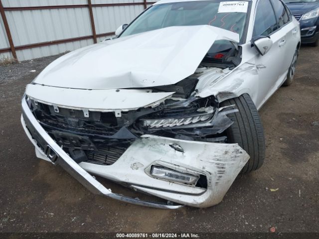 1HGCV2F90JA024263 Honda Accord Touring 2.0t