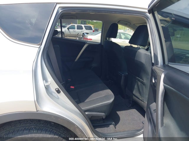 Toyota RAV4 LE 2014 JTMBFREVXEJ004395 Image 8