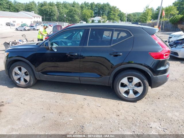 YV4162UK5L2323704 Volvo Xc40 T5 Momentum