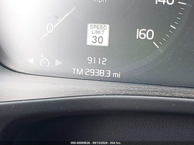 YV4162UK5L2323704 Volvo Xc40 T5 Momentum