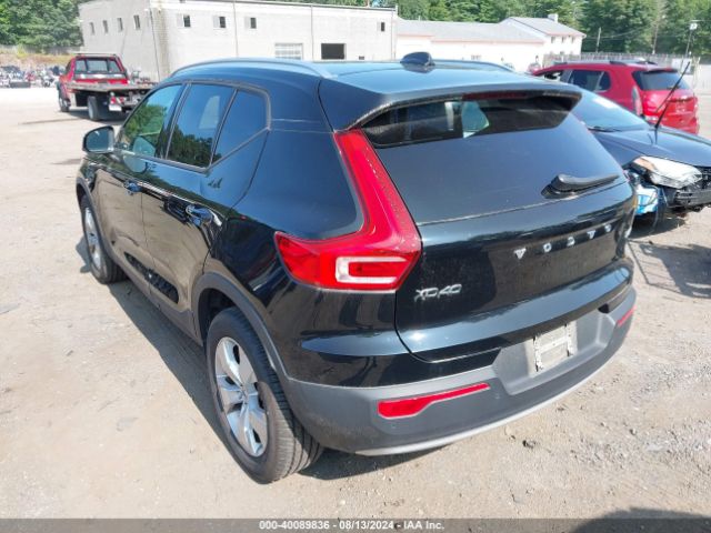 YV4162UK5L2323704 Volvo Xc40 T5 Momentum