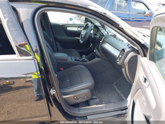 YV4162UK5L2323704 Volvo Xc40 T5 Momentum