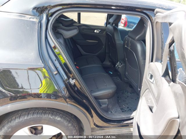 YV4162UK5L2323704 Volvo Xc40 T5 Momentum