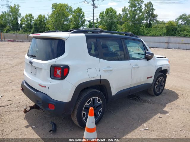 ZACCJBCT3GPD39433 Jeep Renegade Trailhawk