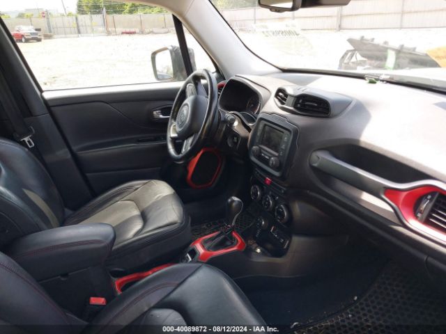 ZACCJBCT3GPD39433 Jeep Renegade Trailhawk
