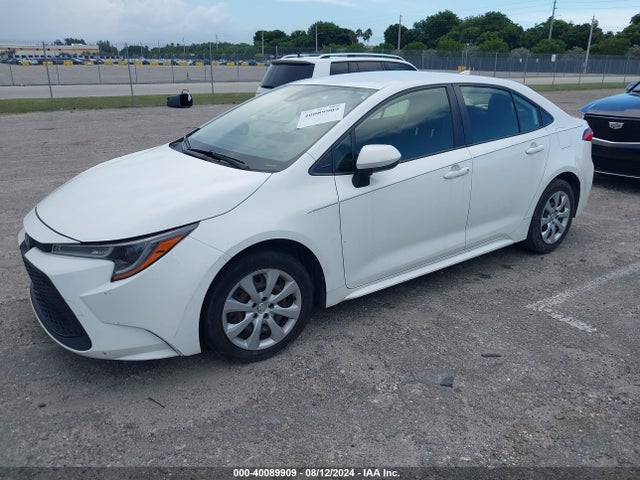 Toyota COROLLA LE 2020 JTDEPRAE6LJ079320 Image 2