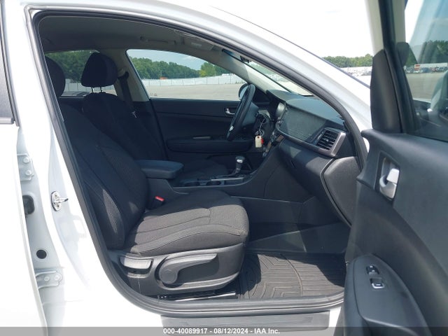 KIA Optima Lx 2017 5XXGT4L36HG158145 Image 5