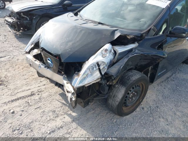 1N4AZ0CP9FC317209 Nissan LEAF S
