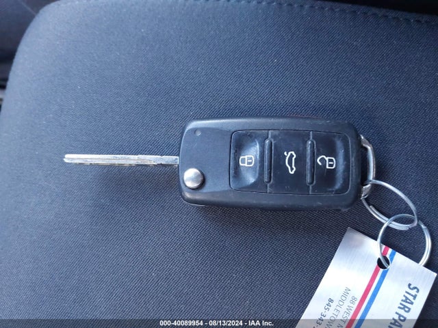 WVGBV7AX8HK044371 Volkswagen Tiguan 2.0t/2.0t S