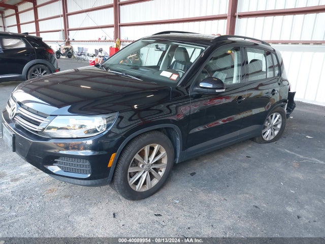 WVGBV7AX8HK044371 Volkswagen Tiguan 2.0t/2.0t S