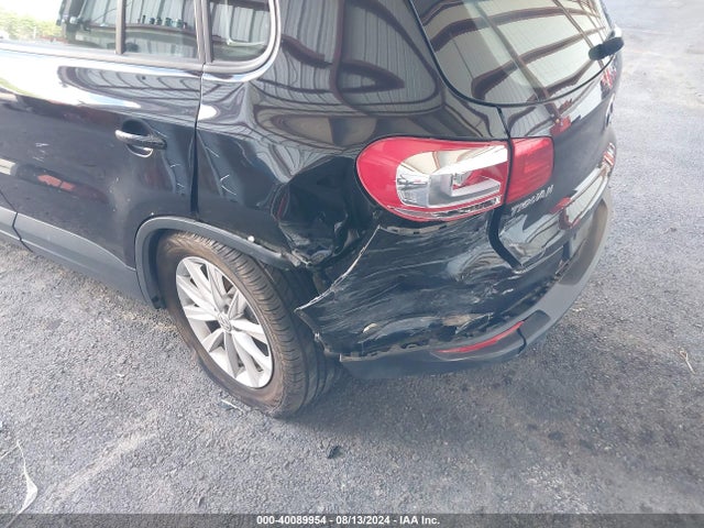 WVGBV7AX8HK044371 Volkswagen Tiguan 2.0t/2.0t S
