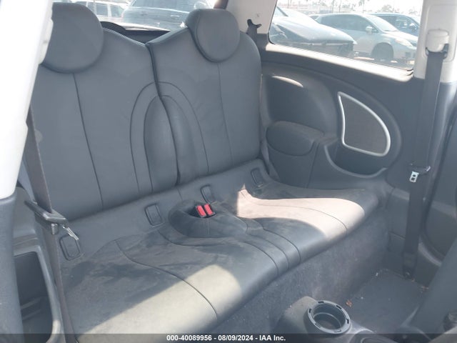 2005 MINI COOPER S WMWRE33475TG95723 Photo 7