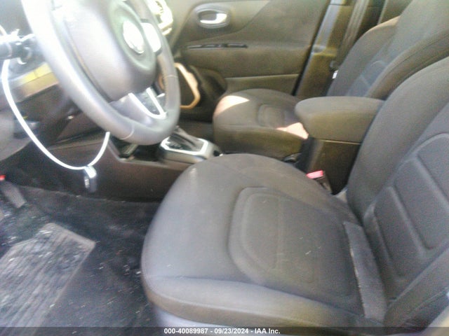 ZACNJABB0LPL93307 Jeep Renegade Latitude Fwd