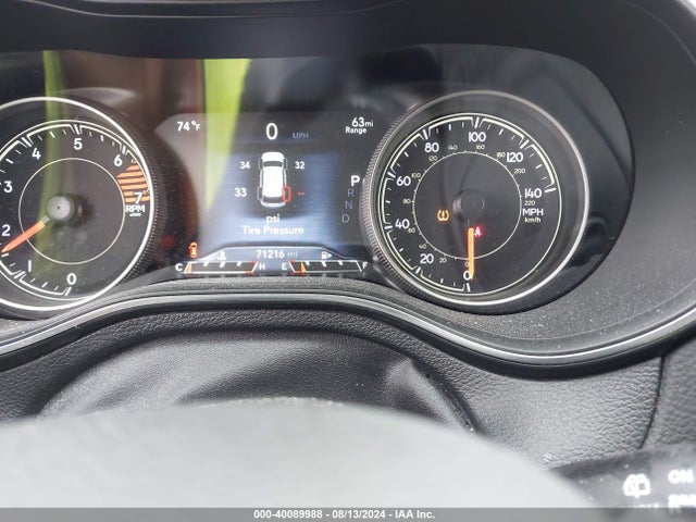 1C4PJLDB0KD232988 Jeep Cherokee Limited Fwd