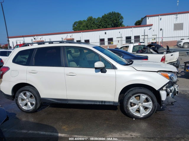 Subaru Forester 2.5i Premium 2016 JF2SJADC3GH540942 Image 14
