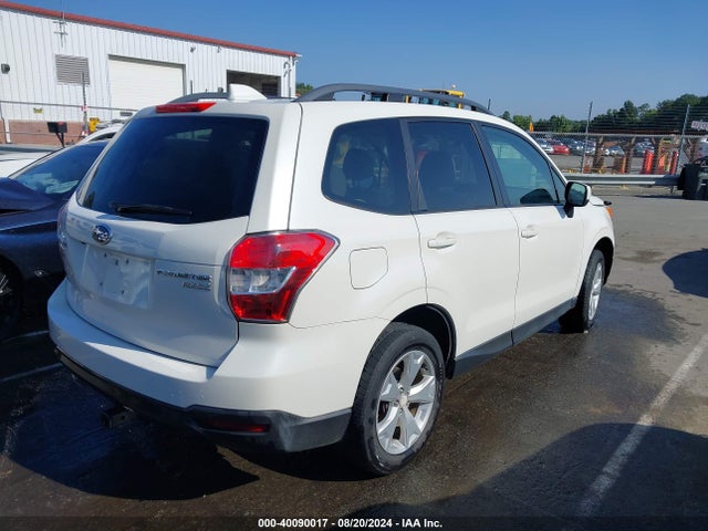 Subaru Forester 2.5i Premium 2016 JF2SJADC3GH540942 Image 4