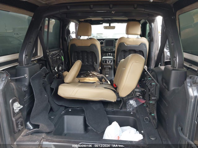 1C4HJXFG3JW130995 Jeep Wrangler Unlimited Rubicon 4x4