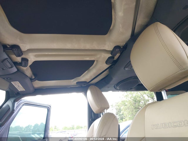 1C4HJXFG3JW130995 Jeep Wrangler Unlimited Rubicon 4x4