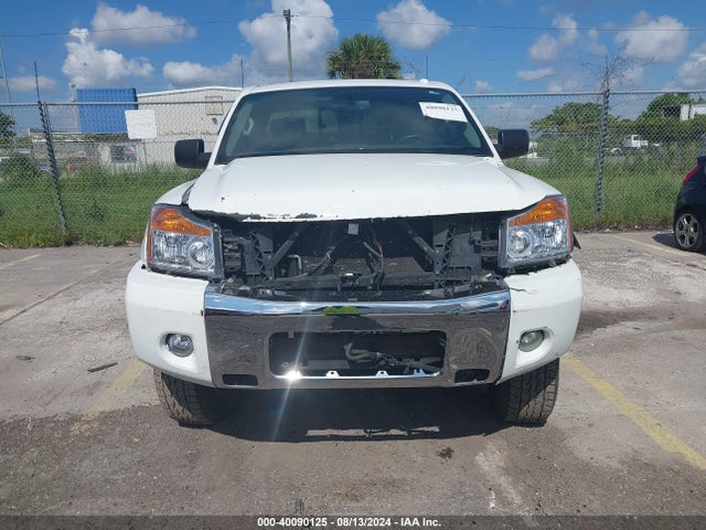 Nissan Titan Pro-4x 2015 1N6BA0CC8FN500752 Image 12